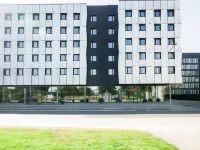 Ibis Tallinn Center Hotels near Tallinnan Lennart Meri -lentoasema