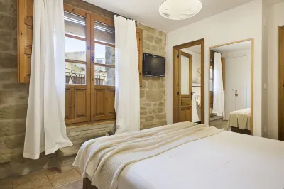 Posada de Uncastillo Hotels near Visita turistica de Sos del Rey Catolico
