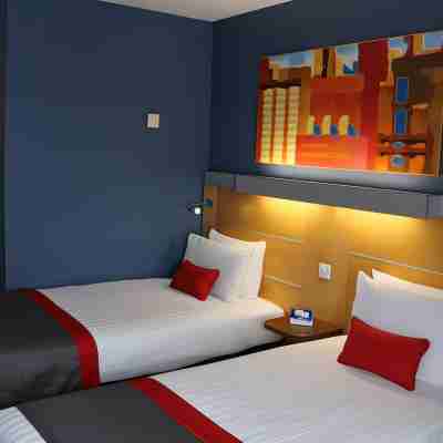 Holiday Inn Express London - Croydon Rooms