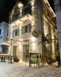 Fiscardonna Luxury Suites Hotels near Dafnoudi Beach