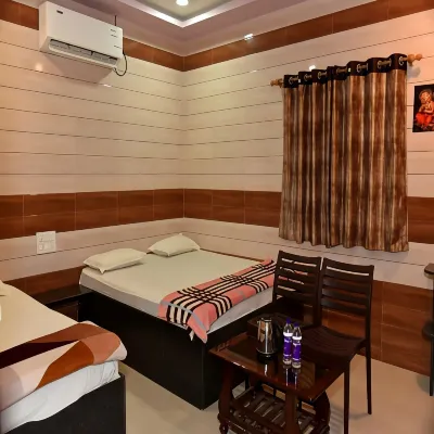 HOTEL UDAY RESIDENCY Hotel a Mantralayam