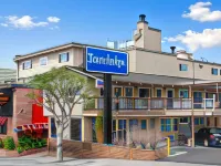 Travelodge by Wyndham San Francisco Bay Hotels near PIER 39