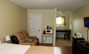 Paddock Inn