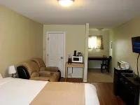 Paddock Inn Hotels in Blairmore