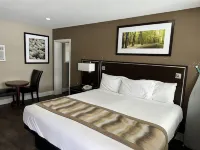 Champlain Motor Inn Hotel di Pembroke
