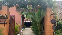 Phuc Sinh Homestay Hotels near Coconut Dao Relics