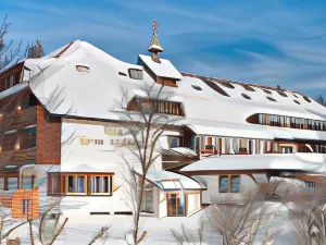 Kaisers Tanne - Premium Alles Inklusive Hotel