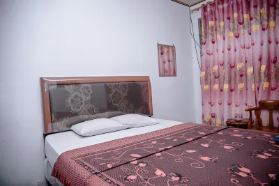 Bella Hotel Hotel dekat Kampoeng vietnam