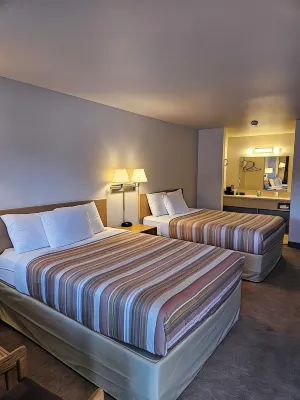 Yellowstone River Motel Hotels in 