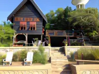 Ayothaya Riverside House Hotels near معبد وات شايواتثانارام