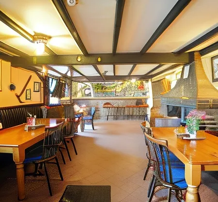 The West Country Inn