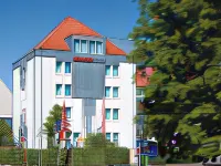 IntercityHotel Celle Hotels in der Nähe von H & H Sparland