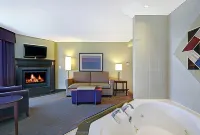 Homewood Suites by Hilton Cambridge-Waterloo, Ontario - Hot Tub