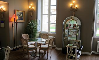 Château de Lazenay - Résidence Hôtelière
