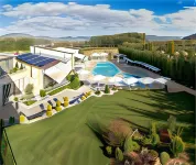 Calma Hotel & Spa - parking