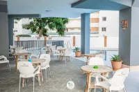 Palm Beach Club Apartamentos Carihuela