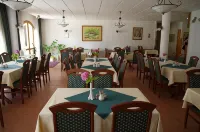 Ágnes Hotel - 3-Star