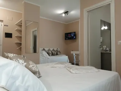 Villa Laura Residence Hotel Apartments & Studios