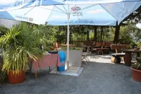 Hotel Gasthof Zum Weissen Lamm Hôtels à : Selb