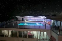 Grand Signature Hotel & Spa - Pools