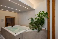 白角 - SPA