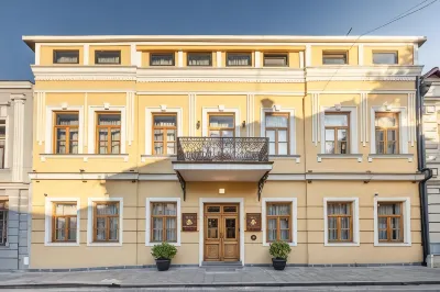 The Blue Fox Hotel
