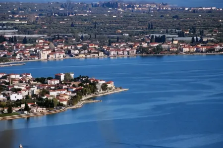 Aethra House in Agria Volou