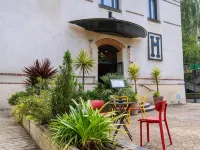 Le Magic Hall Hotels in Rennes