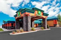 Holiday Inn Hinton Hotels in Hinton