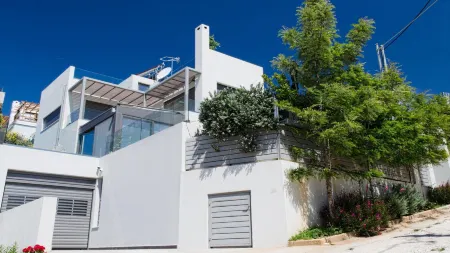 Stefano's Villa Lagonissi