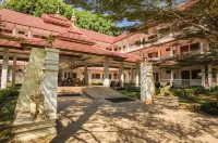 Suan Bua Hotel & Resort فنادق في هانغ دونغ