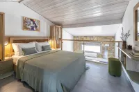 Akrolithos Luxury Suites & Spa
