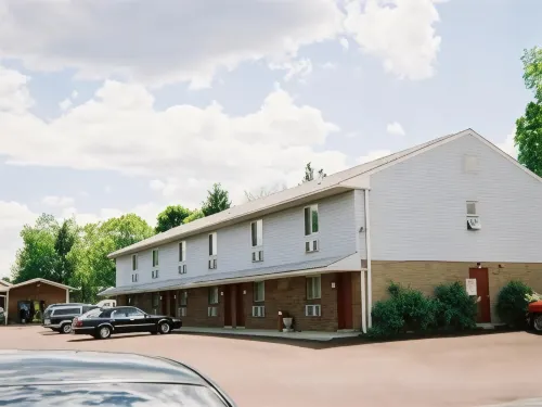Knights Inn Center Valley - Motels