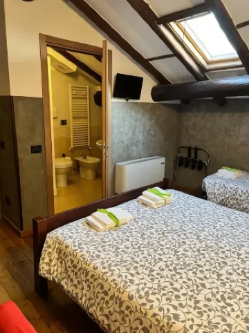 Borghetto Airport/Hospital