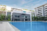 Ocean Blue Studios - Rooftop Pools