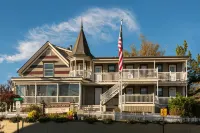 Crowne Pointe Historic Inn Adults Only