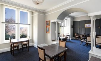 Sunbank House Metro Hotel