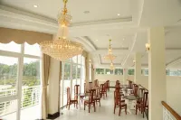 Thuy Hoang Nguyen Resort & Spa Hotels in Lac Duong District