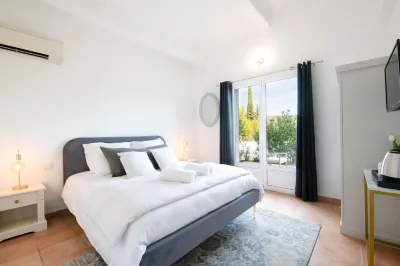 Villa B Hotels in Moissac-Bellevue