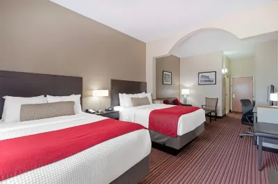 Best Western Plus Bradbury Inn  Suites Hotels near Okefenokee Swamp Park