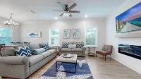 Private Pool, Tanning Ledge / Pet-Friendly / Golf Cart Friendly / Flpcb8 Hotels in Laguna Beach