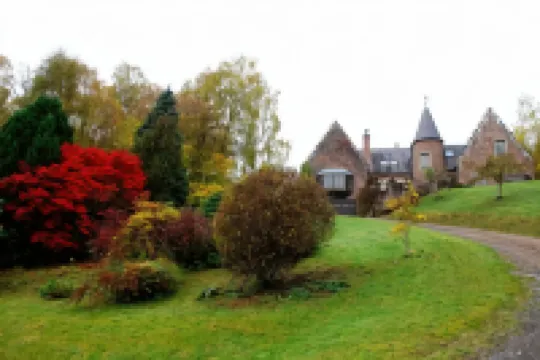 Highland Bear Lodge & Luxury Bear Huts