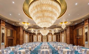Radisson Blu Plaza Resort and Spa Karjat