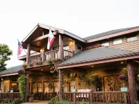 Cambria Pines Lodge Hotels near Cambria, California