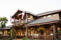 Cambria Pines Lodge Hotels near Artifacts Gallery