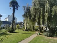 Arveil Hotels in Treffiagat