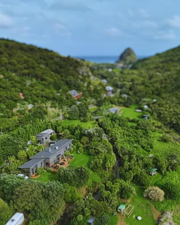 Piha Beachstay Accommodation