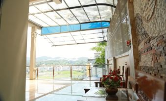 Duong Ha Hotel