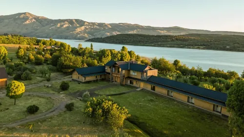 Lago Rosario Lodge