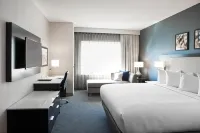 Hilton Garden Inn Minneapolis University Area Hotels near Huntington Bank Stadium